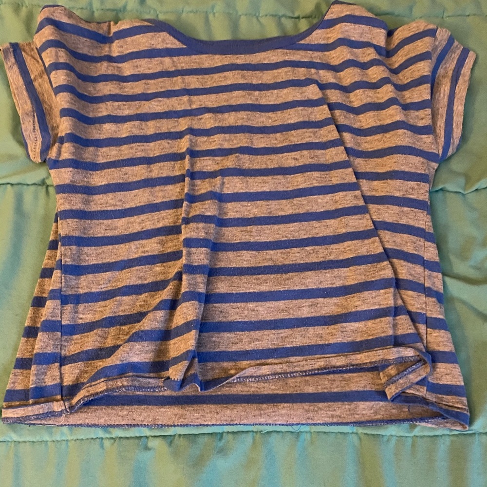 Old navy tee